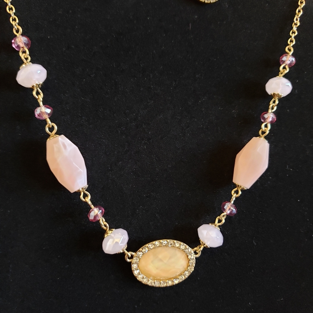 Misty Pink Necklace and Earring Set - Picture 4 of 7